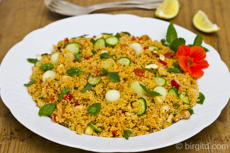 Couscous-Salat mit Melone und Minze