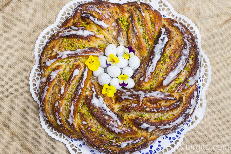 Osterkranzkuchen Osterkranzkuchen