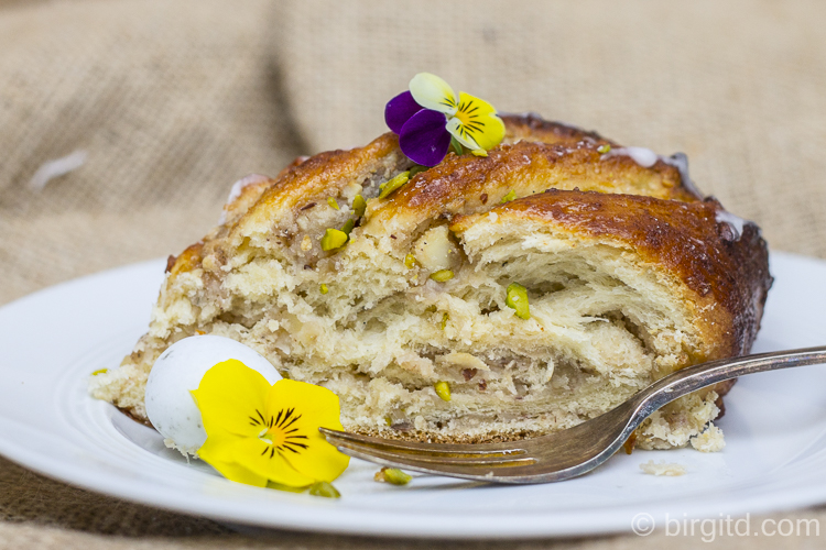 Osterkranzkuchen Osterkranzkuchen