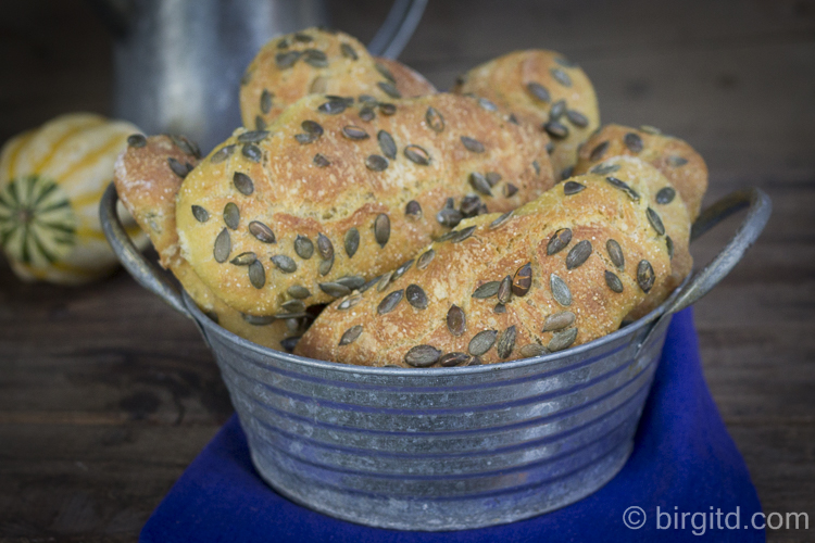 Knusprige Kürbisbrötchen mit Übernachtgare – Birgit D